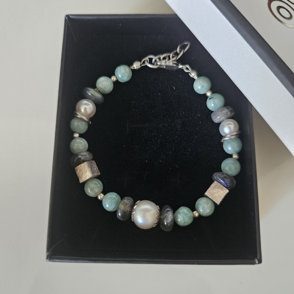 Labradorite, amazonite and pearls bracelet